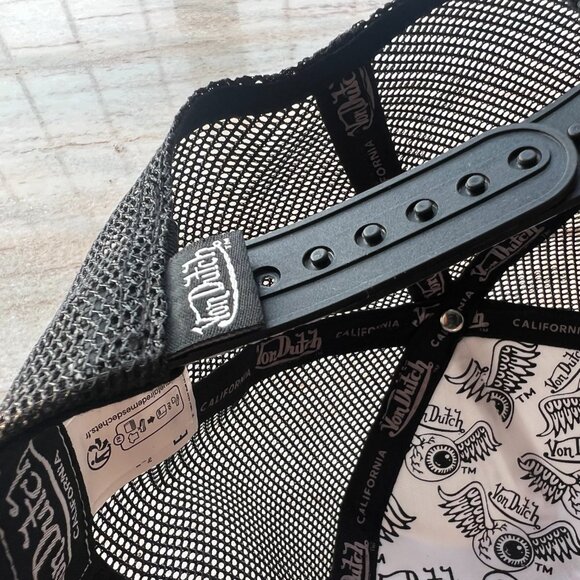 Von Dutch Flying Eyeball Trucker Hat - Picture 6 of 8